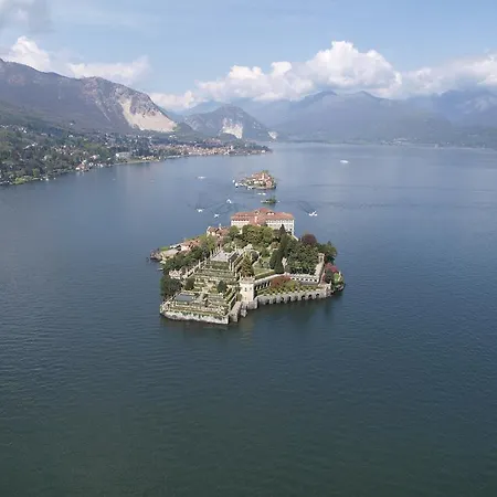 Via De Vit Stresa