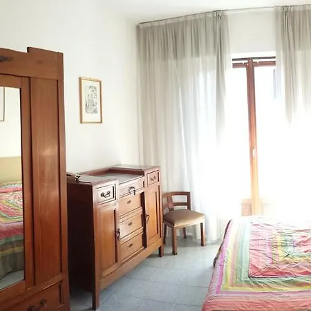 Apartment Via De Vit Stresa