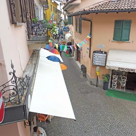 Apartament Via De Vit